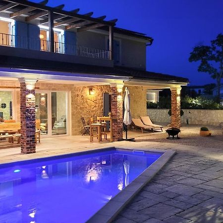 Villa Alara - Charming Villa With Heated Swimming Pool Milohnici Exterior foto